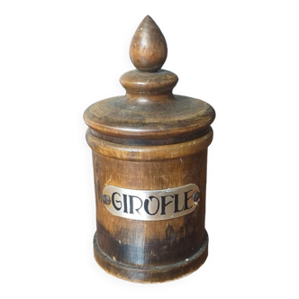 Wooden clove pot