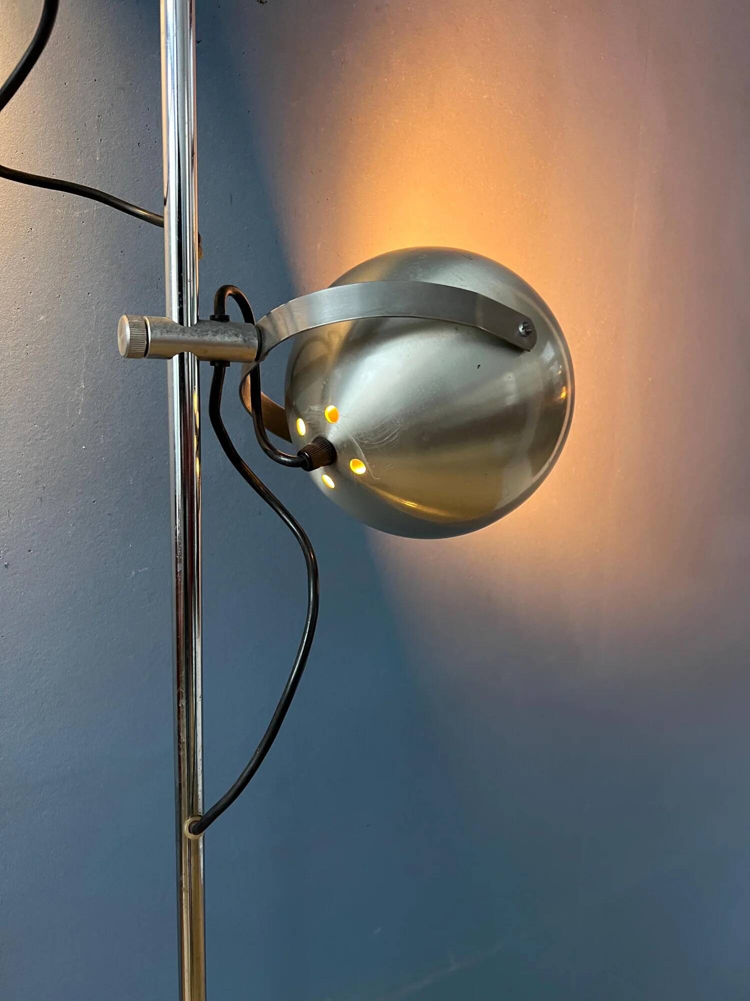 Silver mid-century vintage Herda eyeball floor lamp