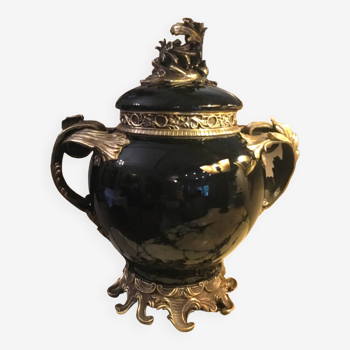 Important Louis XV style covered vase in standard earthenware with superb gilded bronze ornamentation