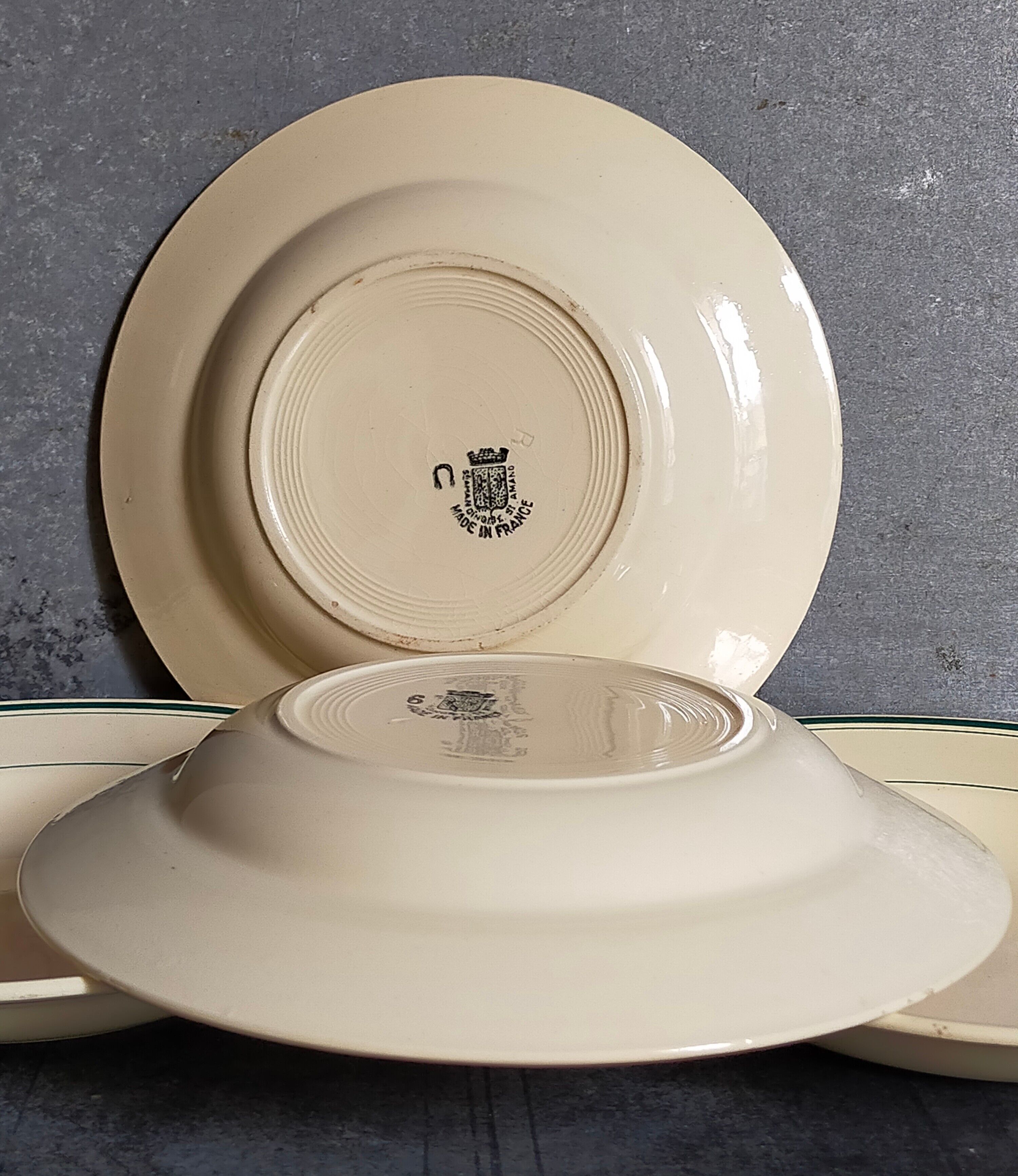 Four plates l'Amandinoise de Saint-Amand ancient