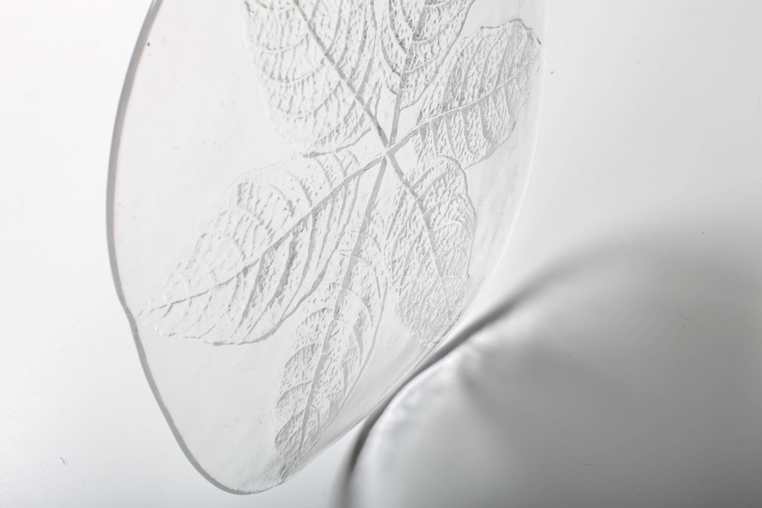 Large Kosta Boda Glass Cheese Platter: Vintage Leaf Design by Wärff / 1975