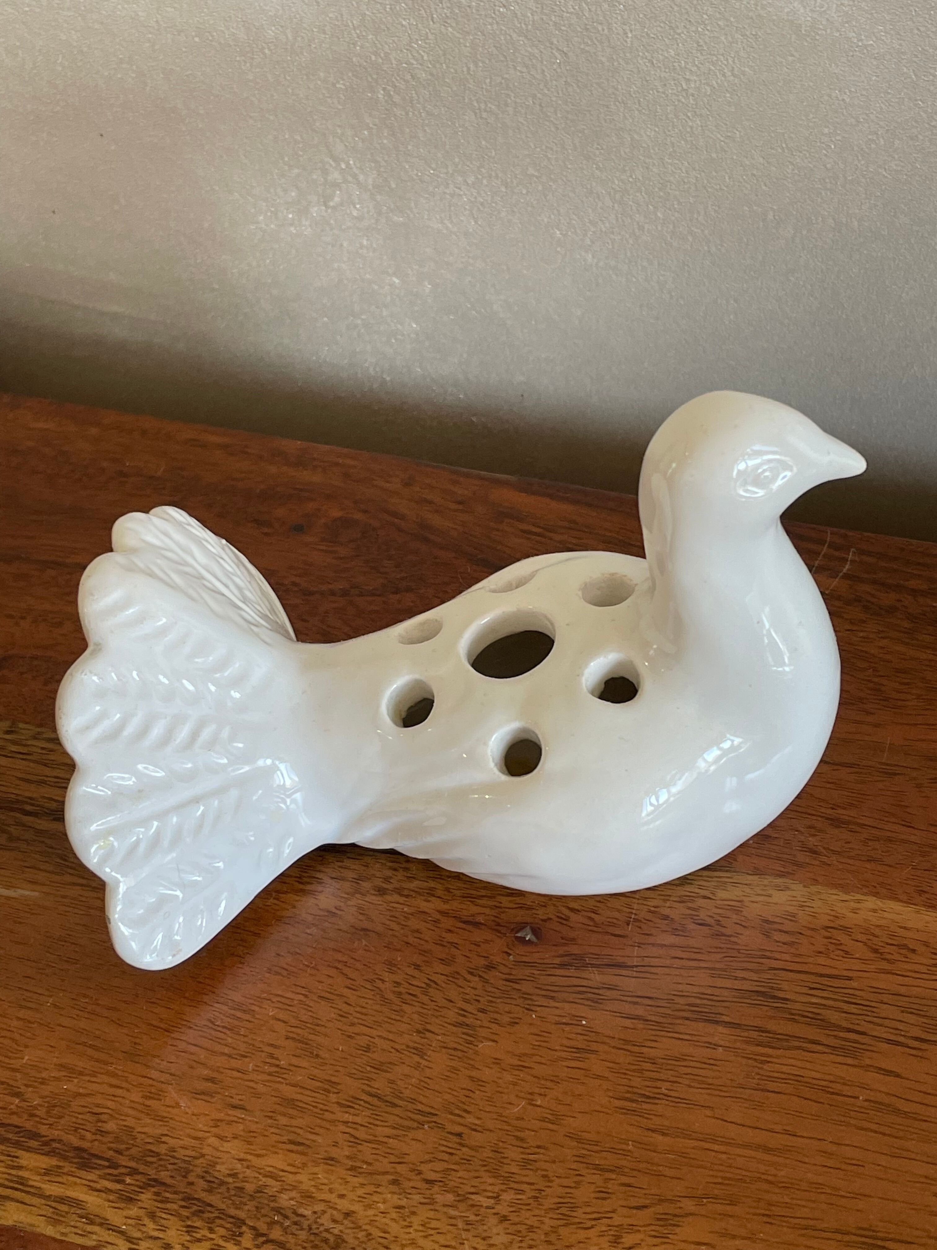 Dove stings flowers St Paul de Vence