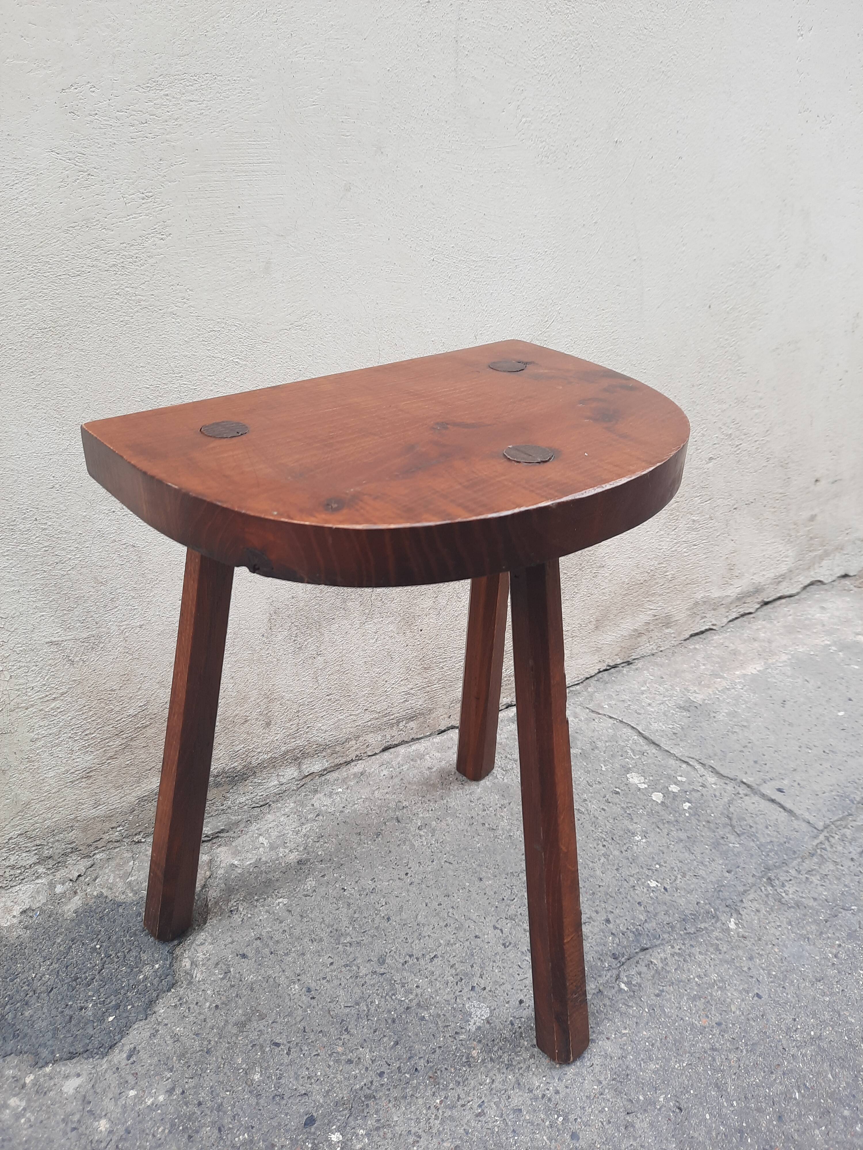 Tripod stool