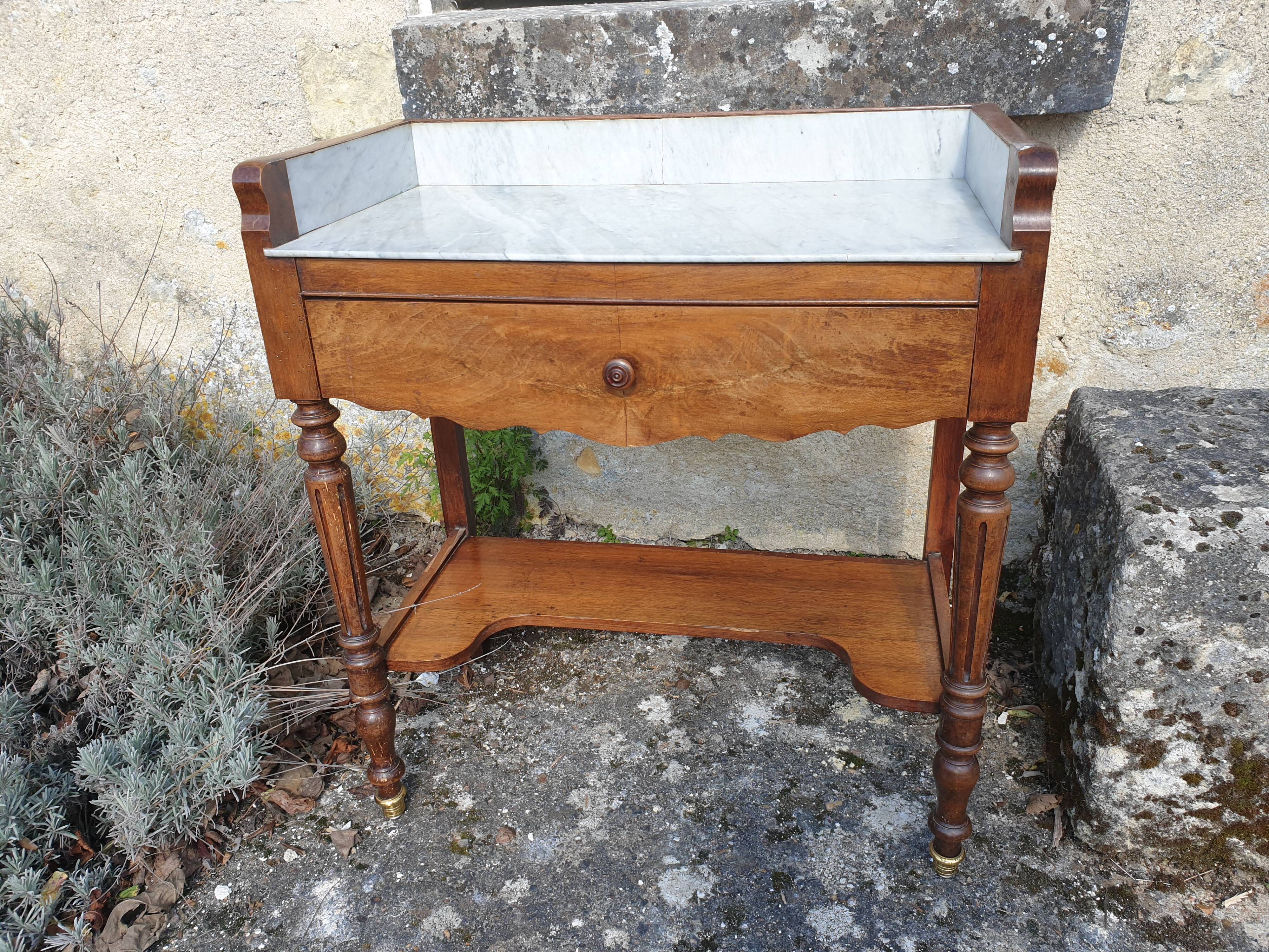 White marble dressing table