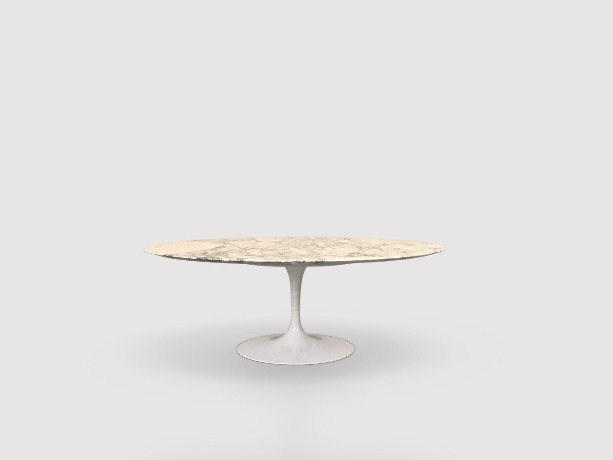 Tulip oval arabescato marble coffee table by Eero Saarinen for Knoll International 1990s
