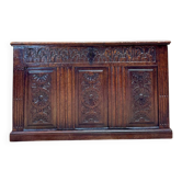 18th century Renaissance oak chest