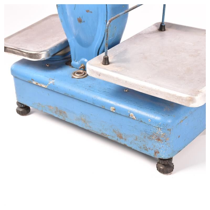 Vintage brocante scale