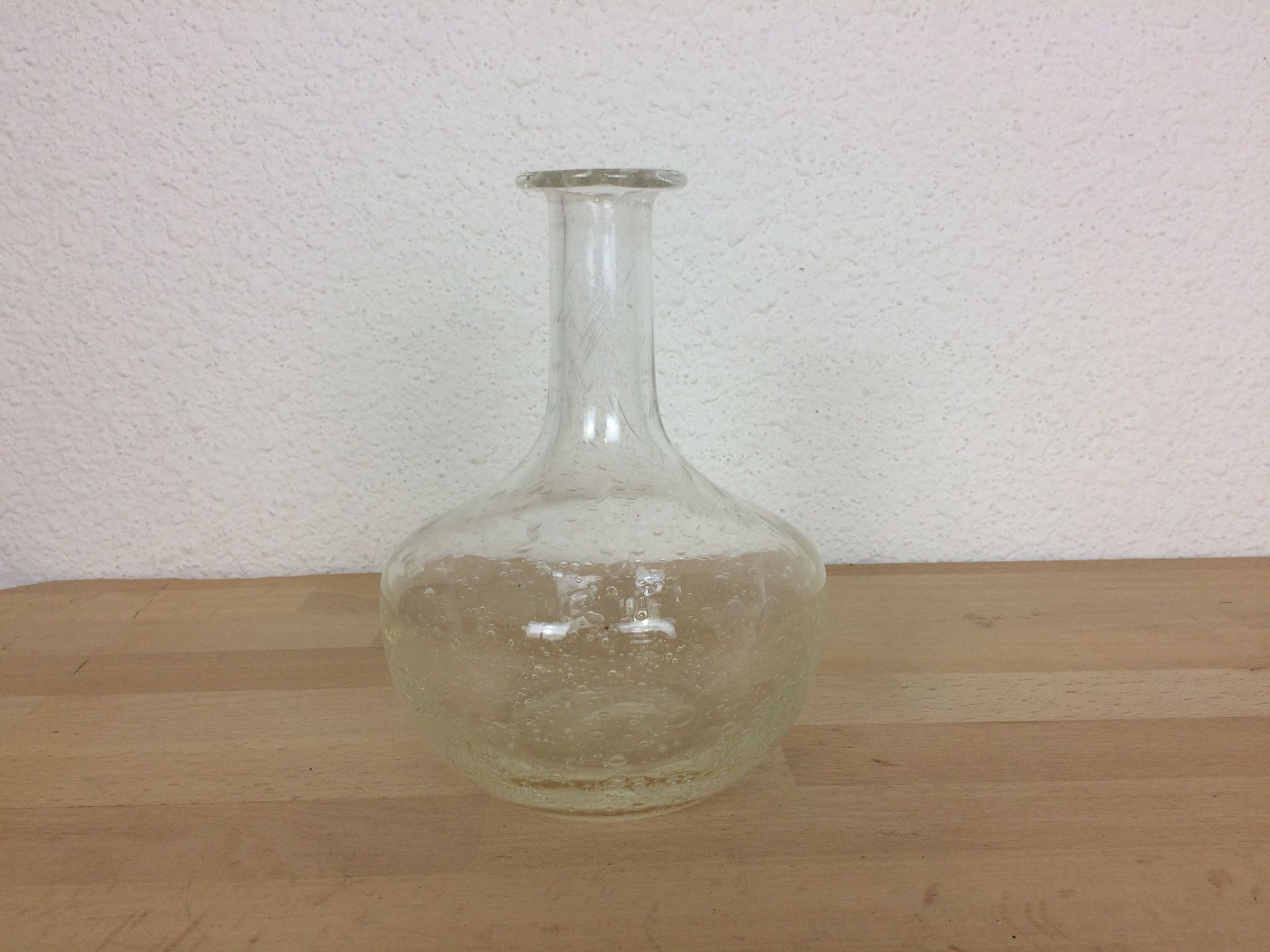 Vase soliflore en verre bullé de Biot