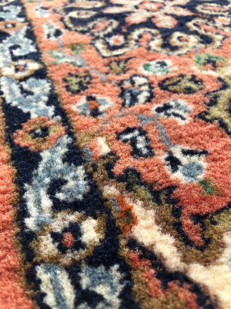 Tapis Oriental fait main