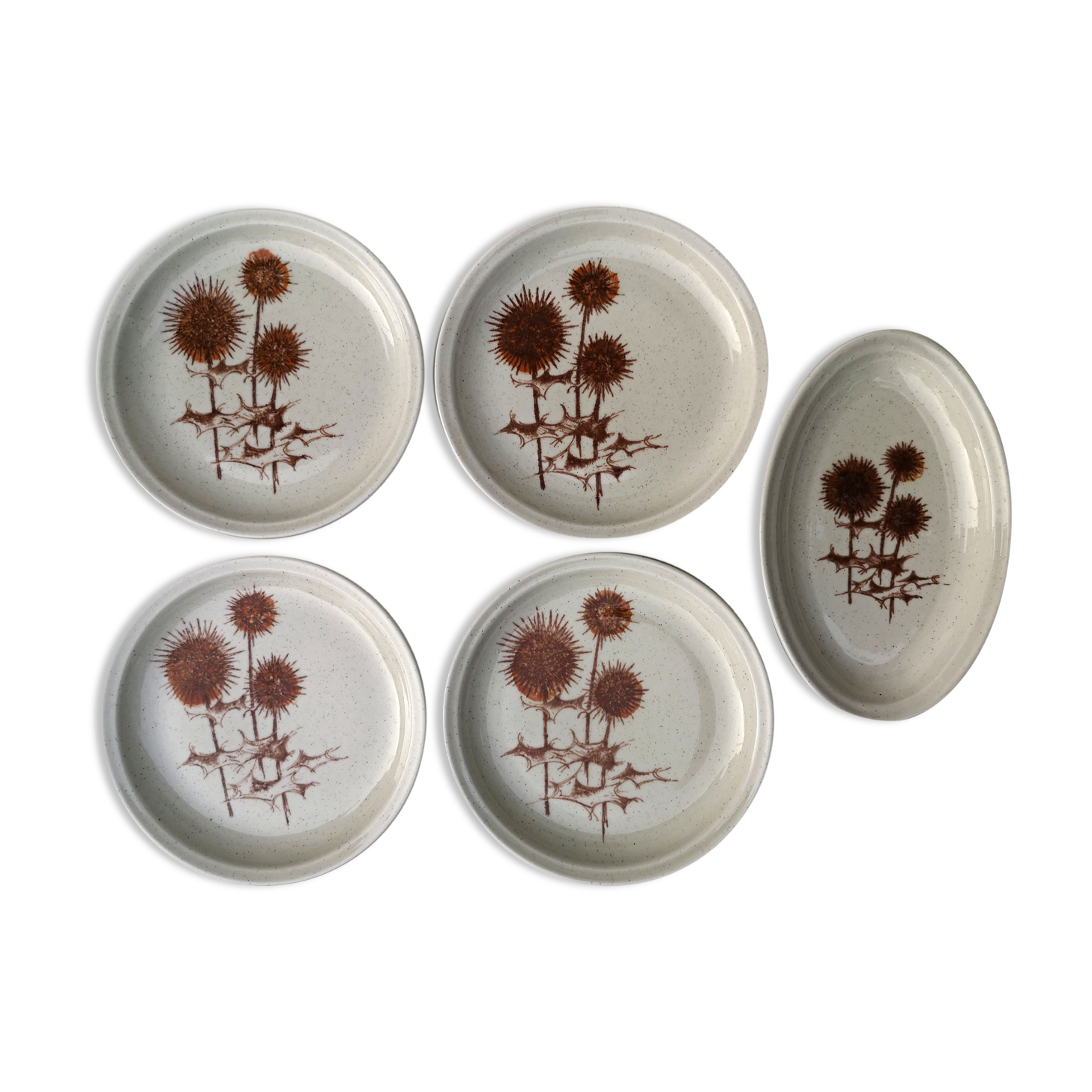 Set of 4 dessert plates and 1 “Thistle” bowl