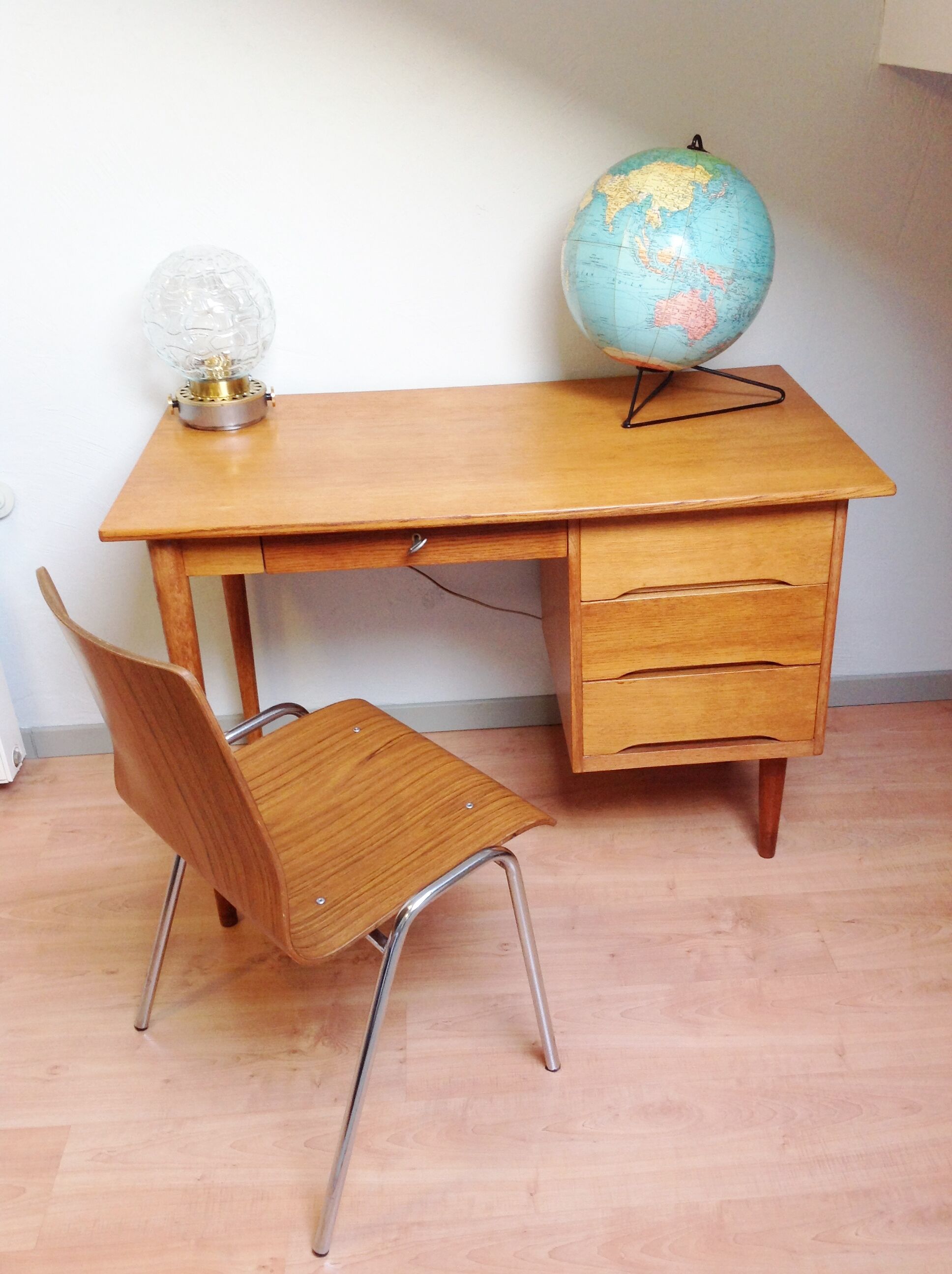 Multiplied wooden chair and chrome feet, vintage 60/70s