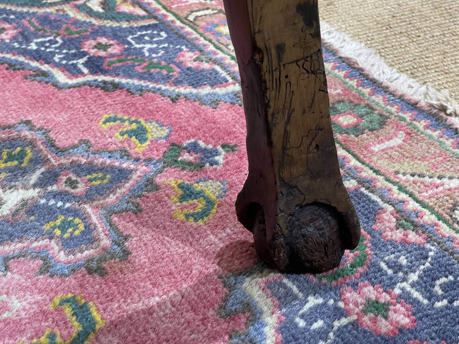 Console rustique anglaise du 18ème siècle en châtaignier et merisier