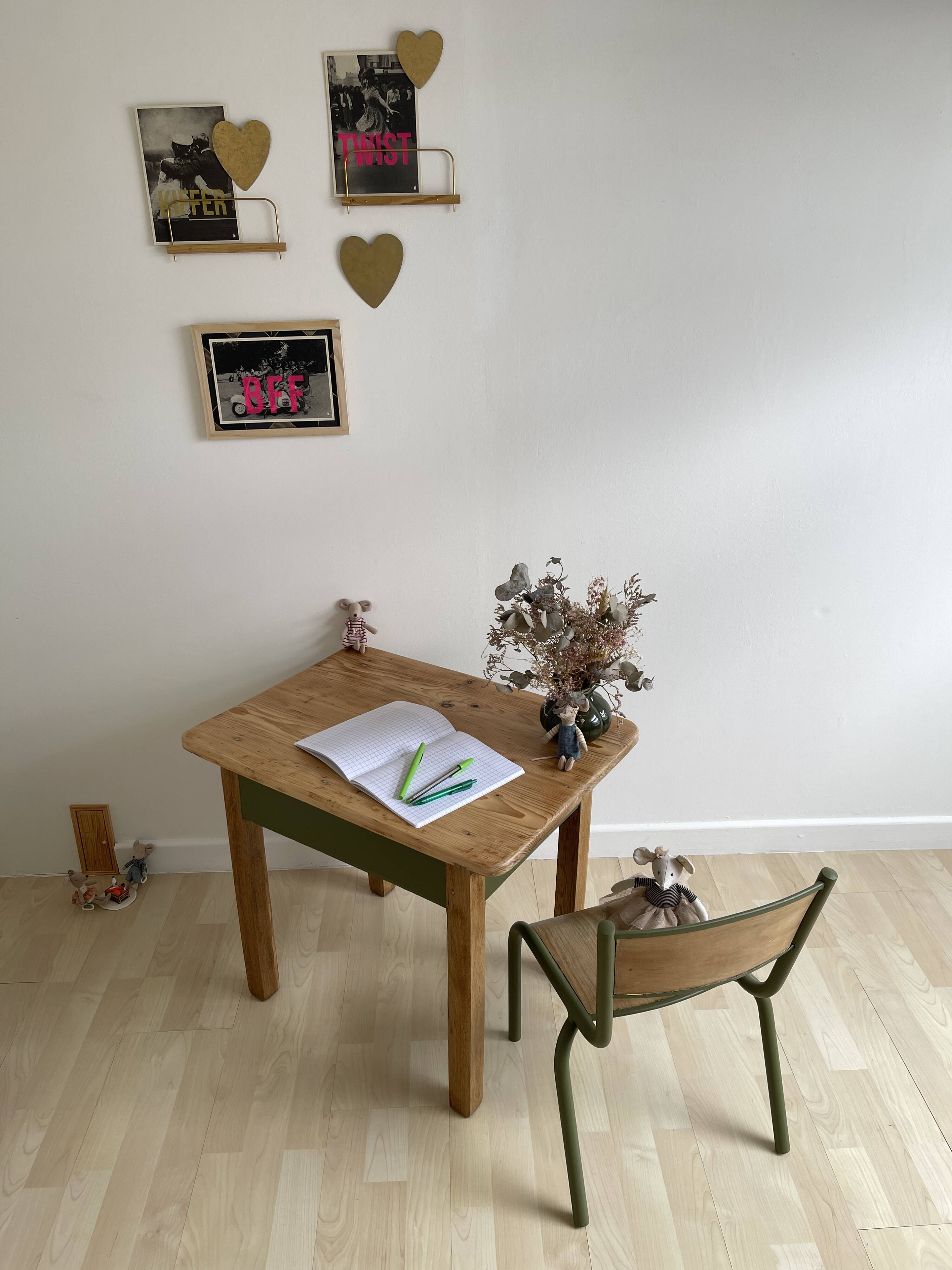 School desk
