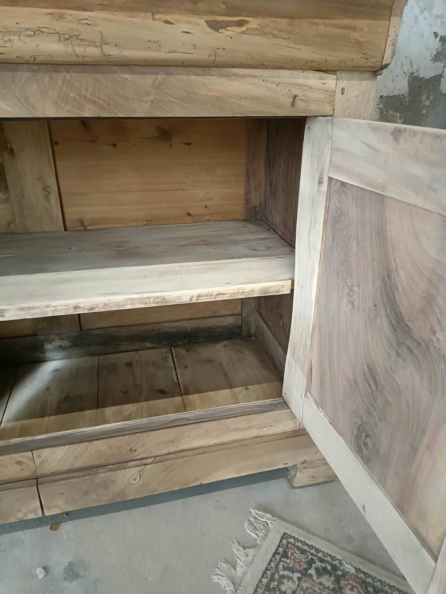Buffet en bois