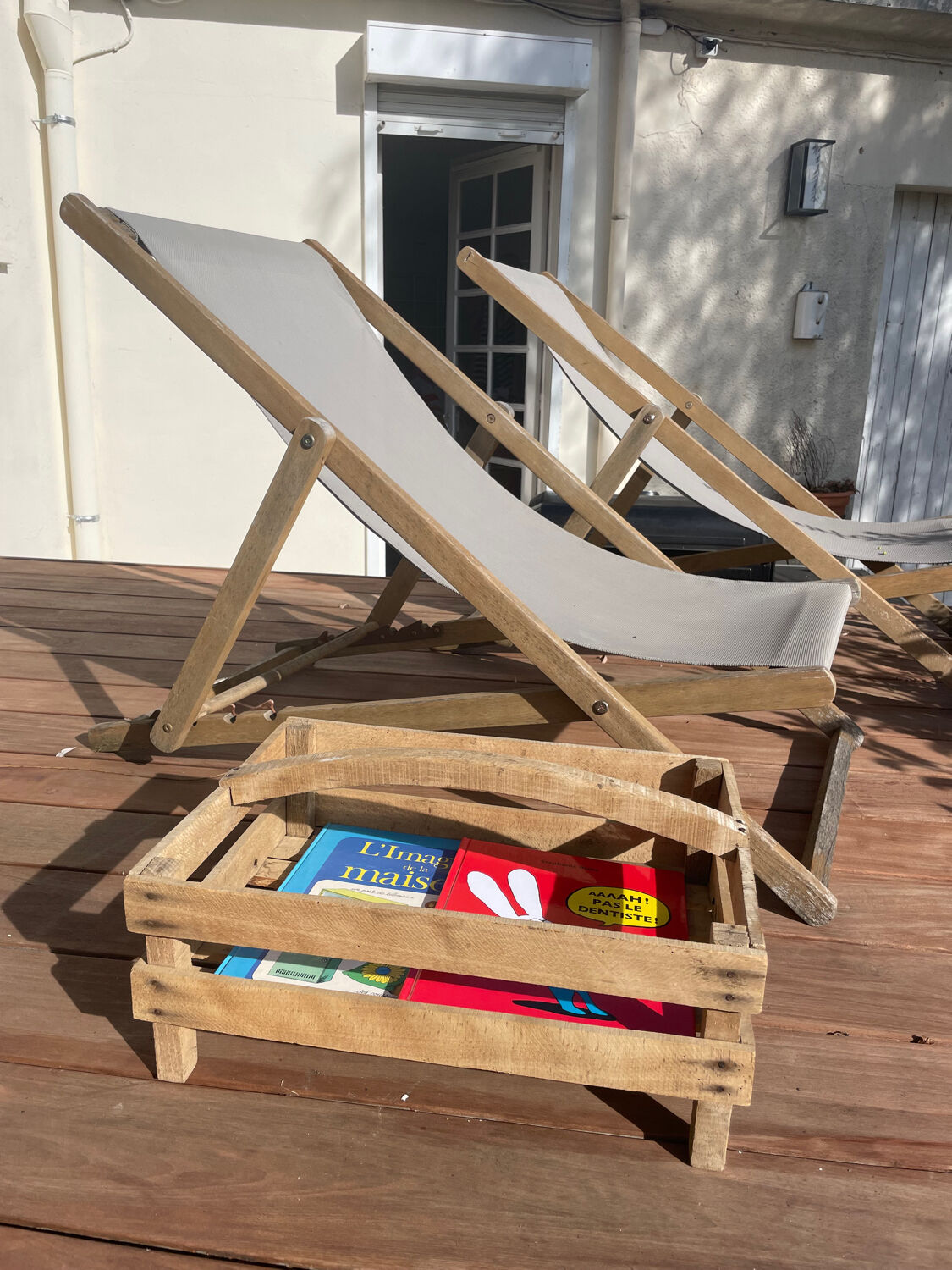 Set of shelves