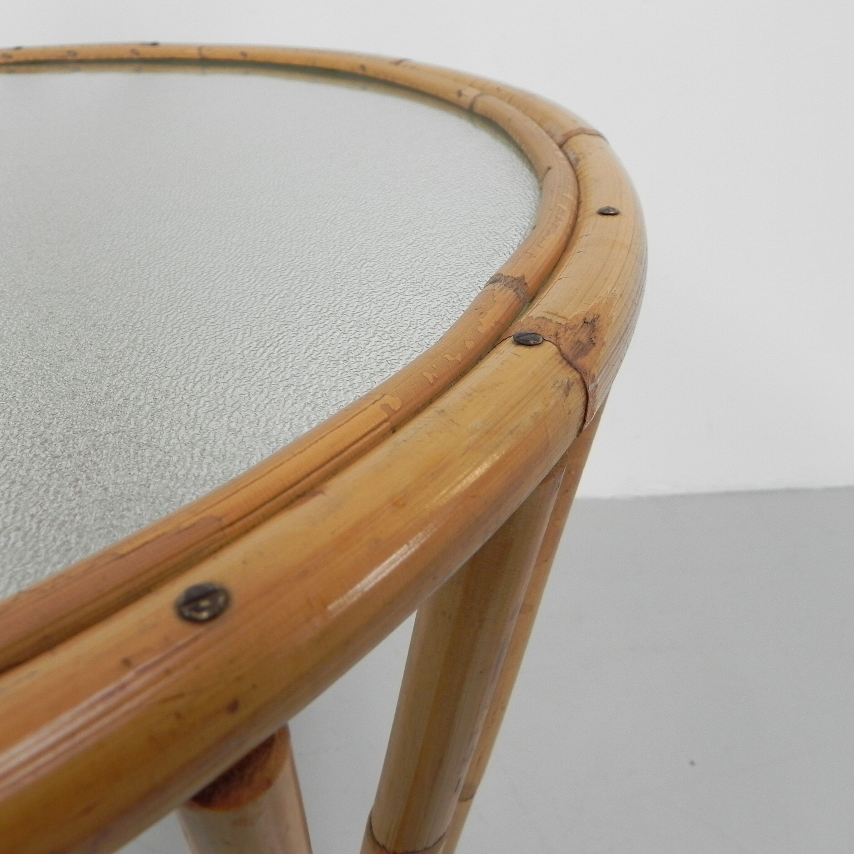 Bamboo coffee table with round glass top