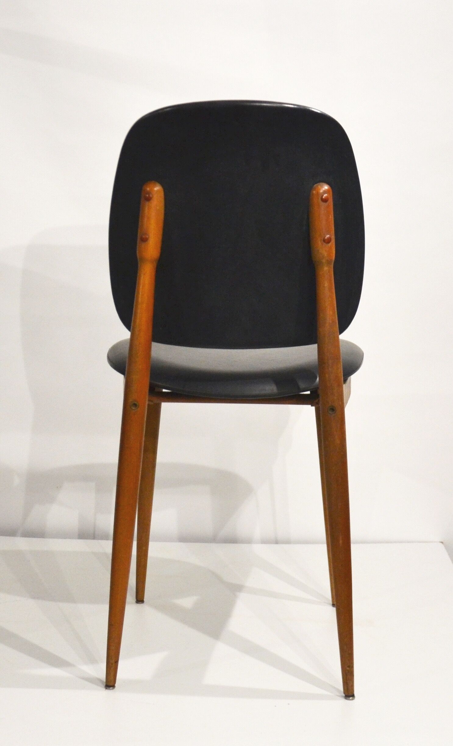 Baumann's "pegasus" chair