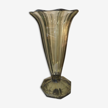Vase en verre fume tchecoslovaque des annees 1970