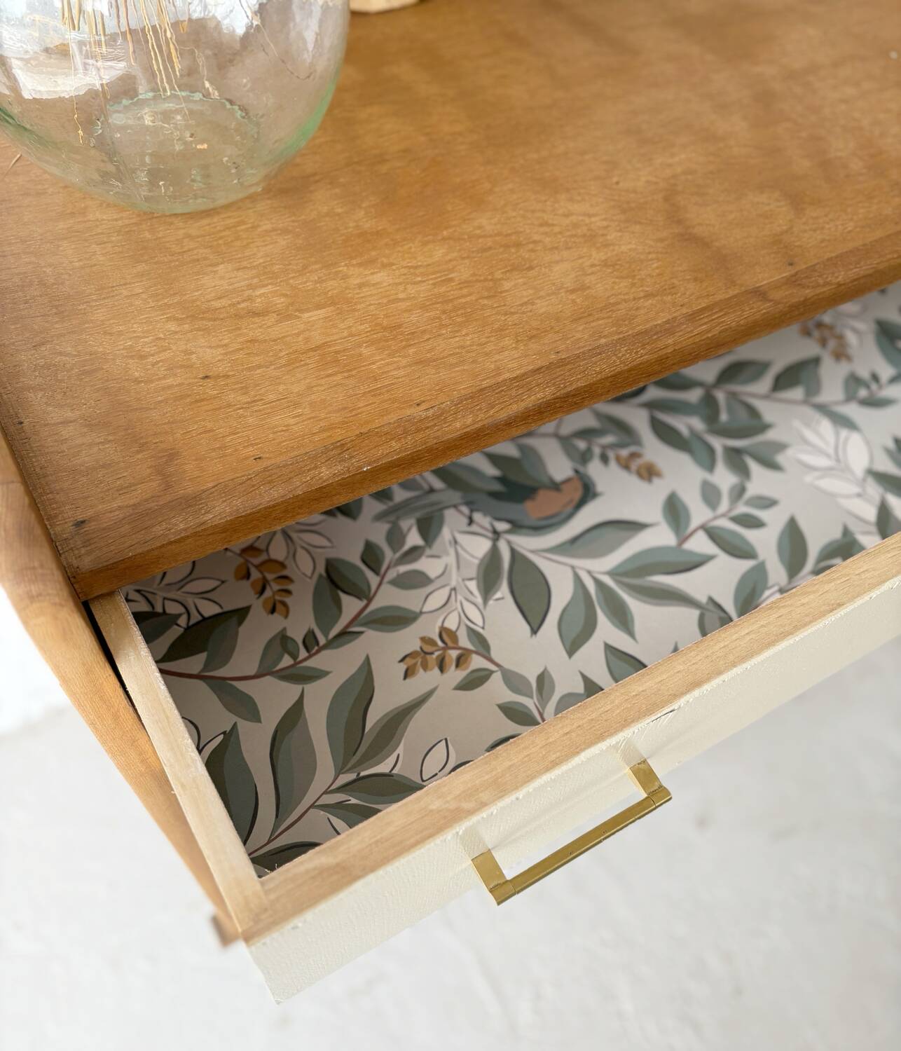 Vintage chest of drawers