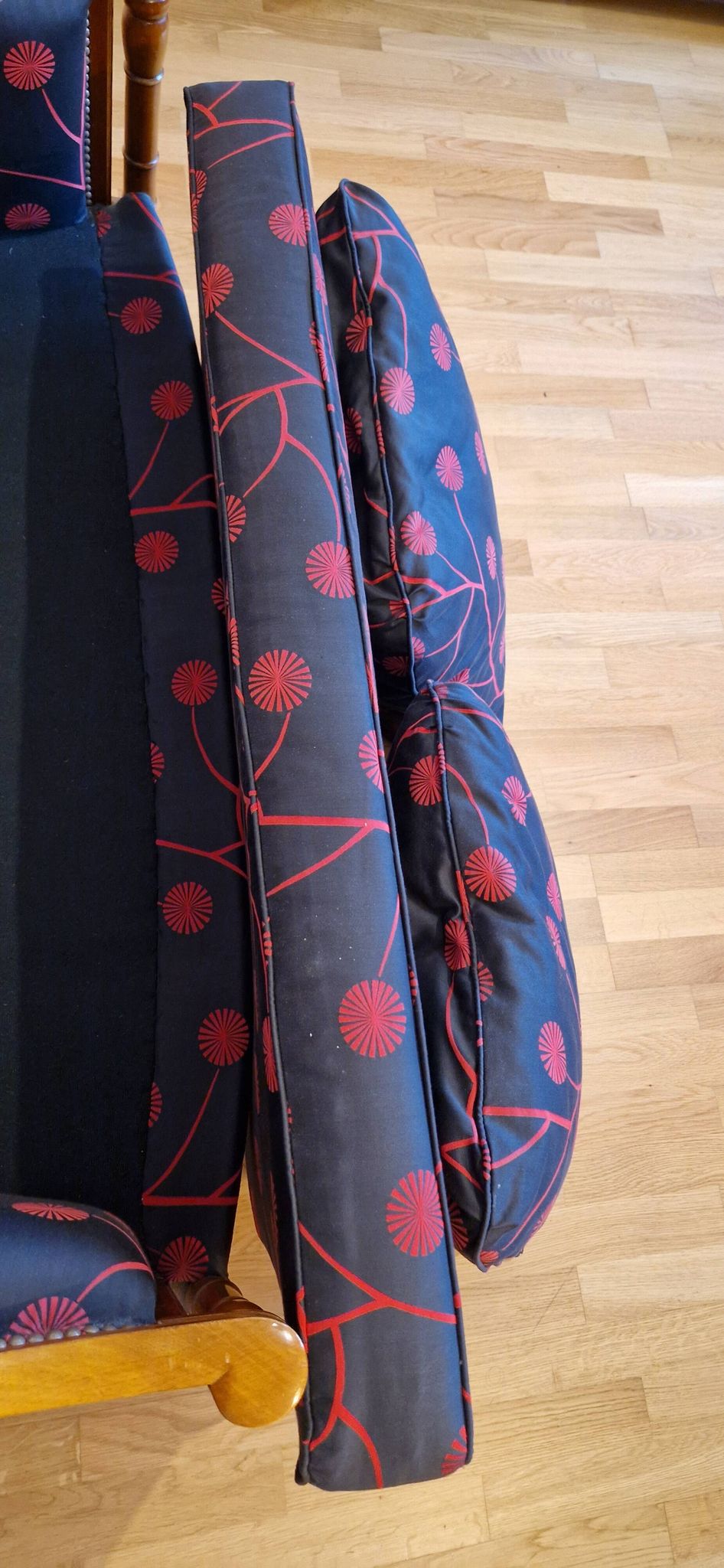 Two-seater sofa