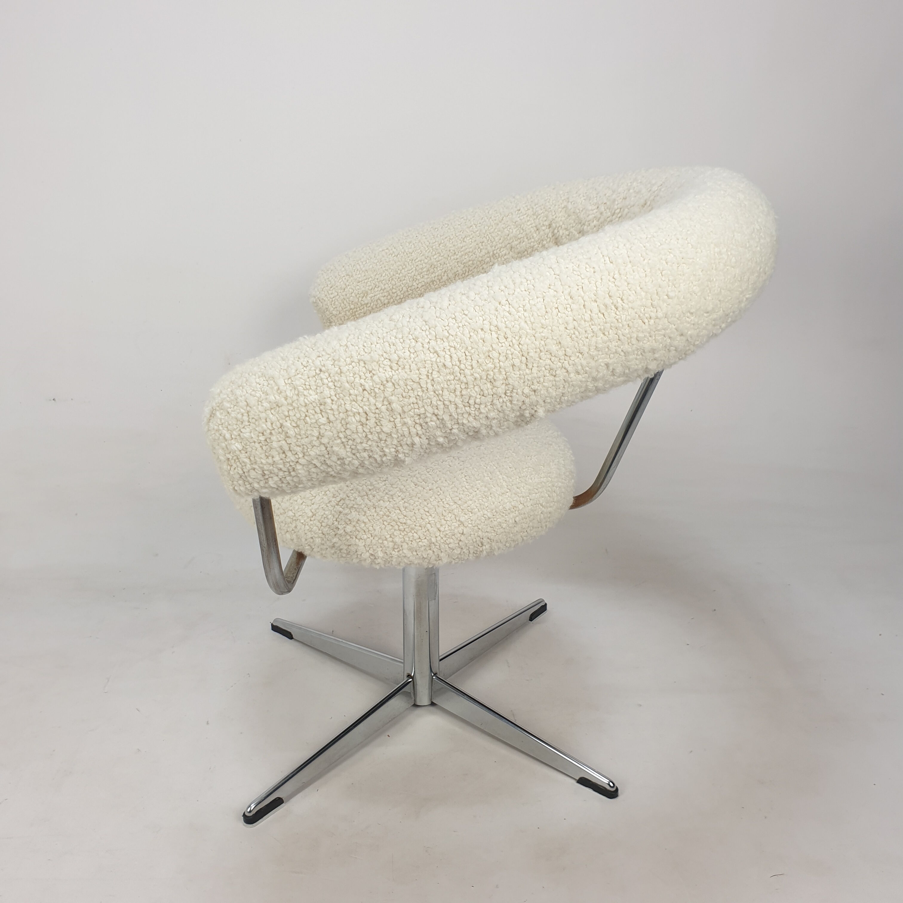 Ensemble de 2 fauteuils ronds, années 1970