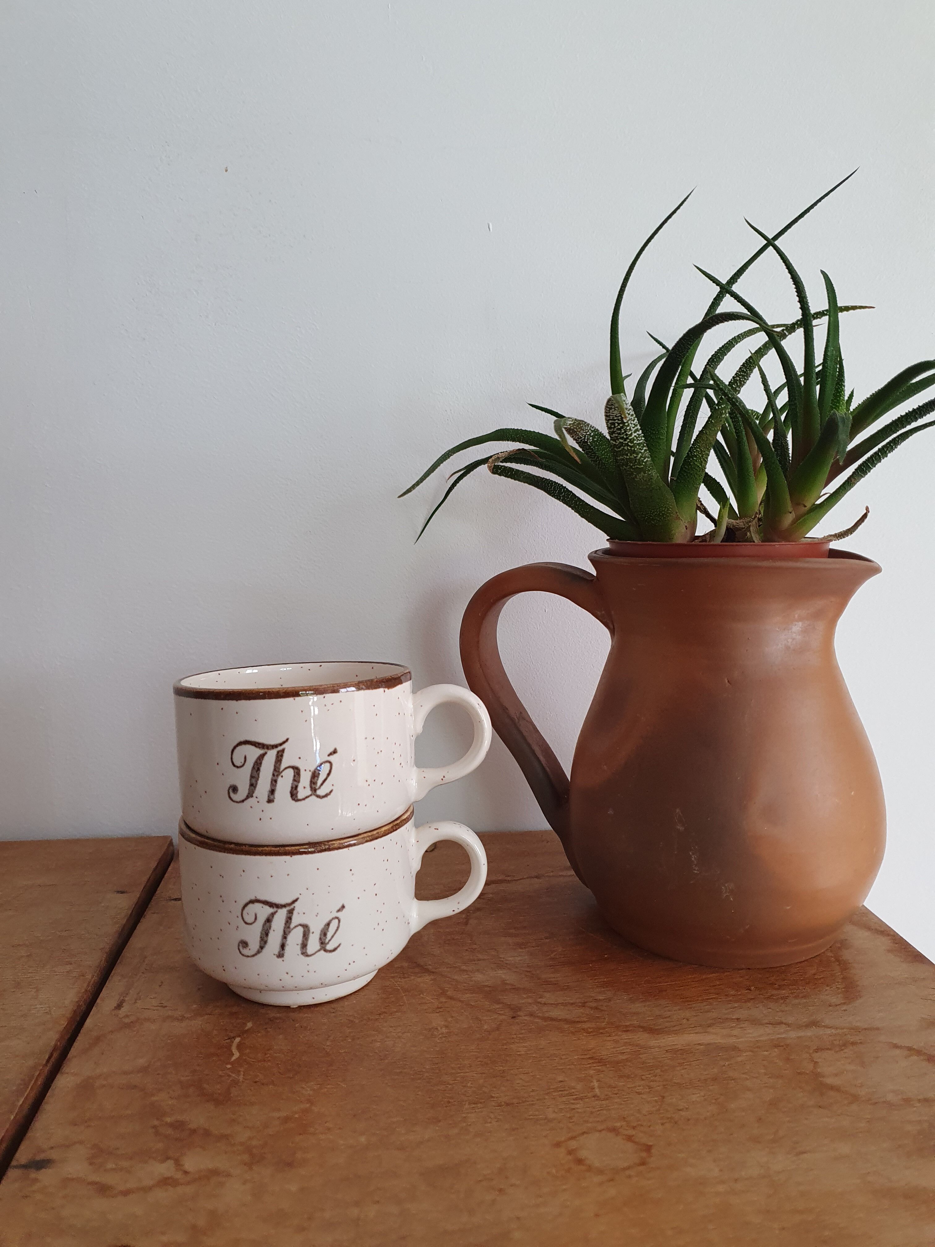 2 cups of sandstone "tea"