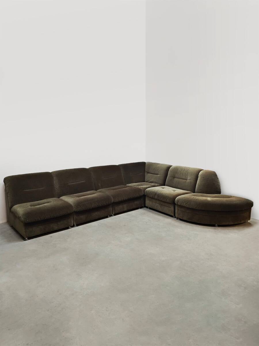 Canapé modulable vintage en velours vert olive