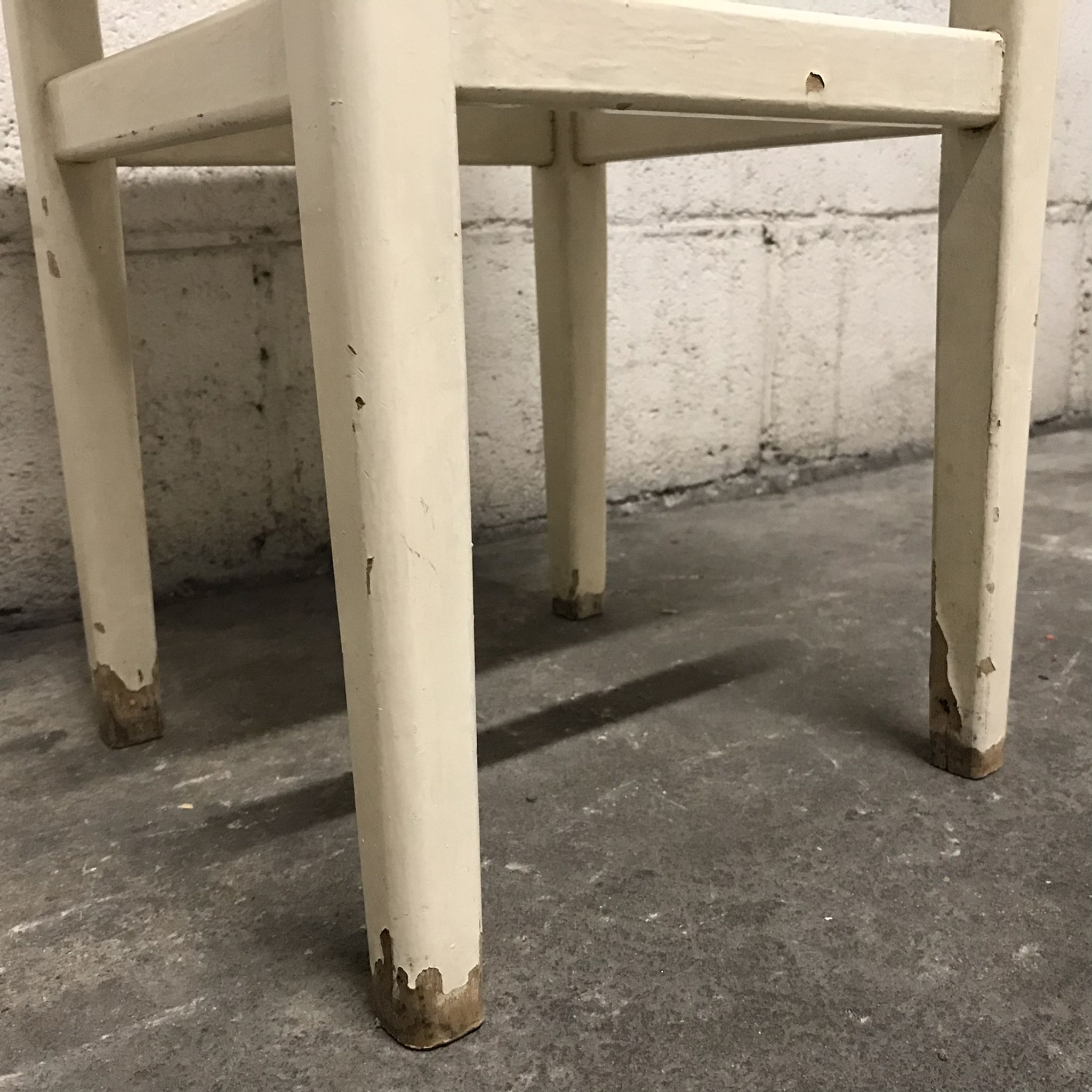 Tabouret en bois vintage