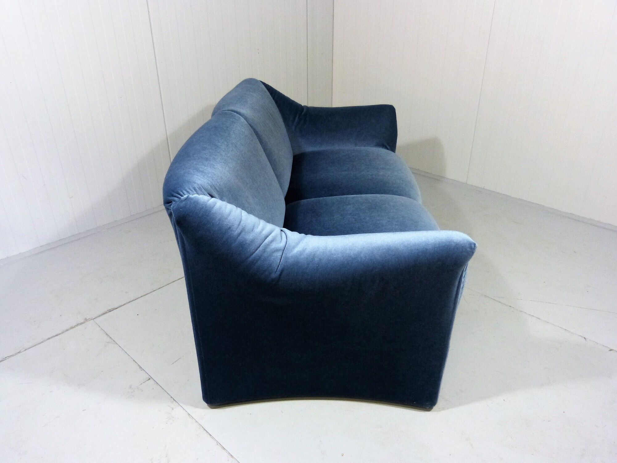 Italian sofa Grande Tentazione by Mario Bellini for Cassina, 1970's