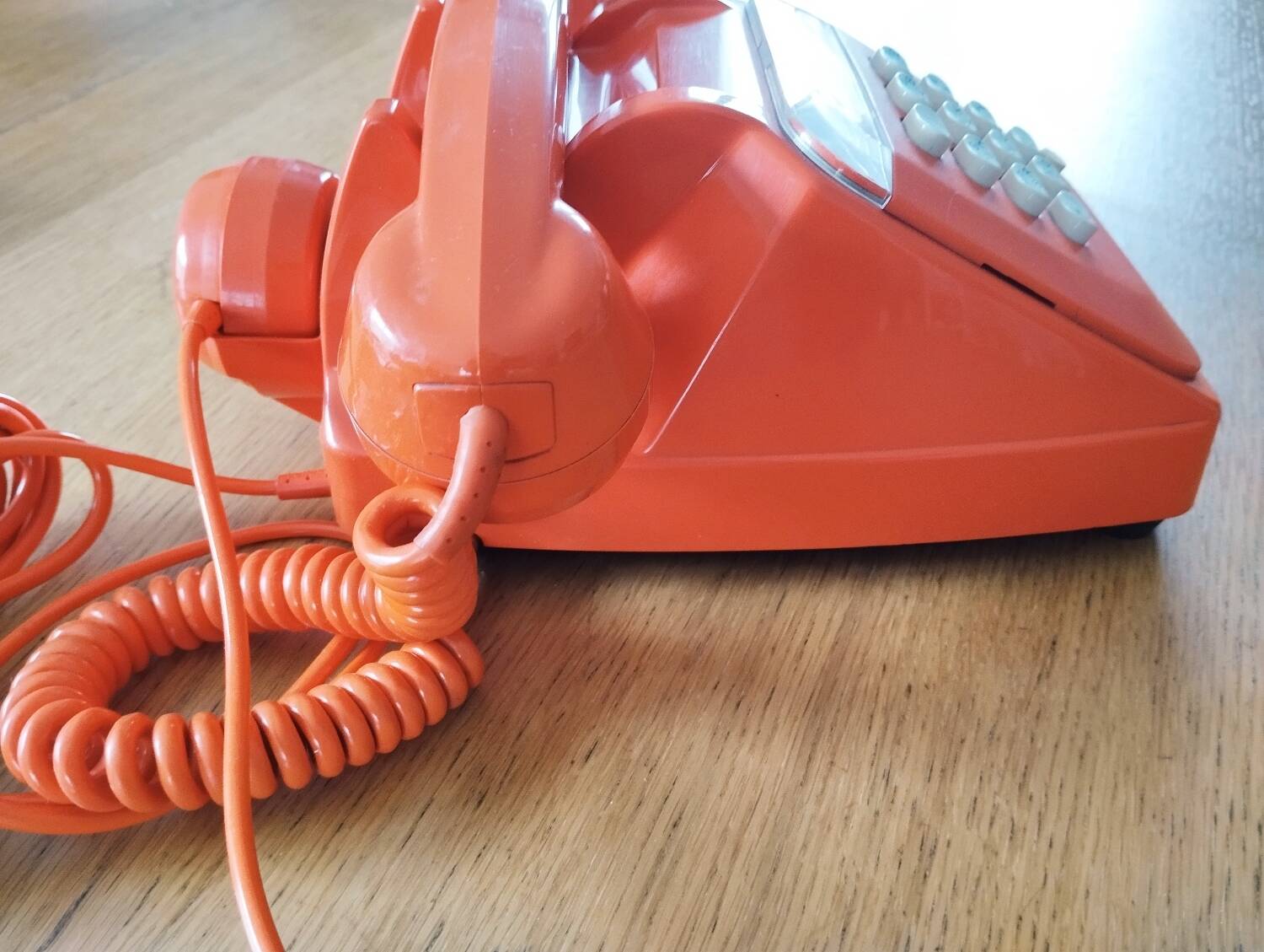 80s orange phone