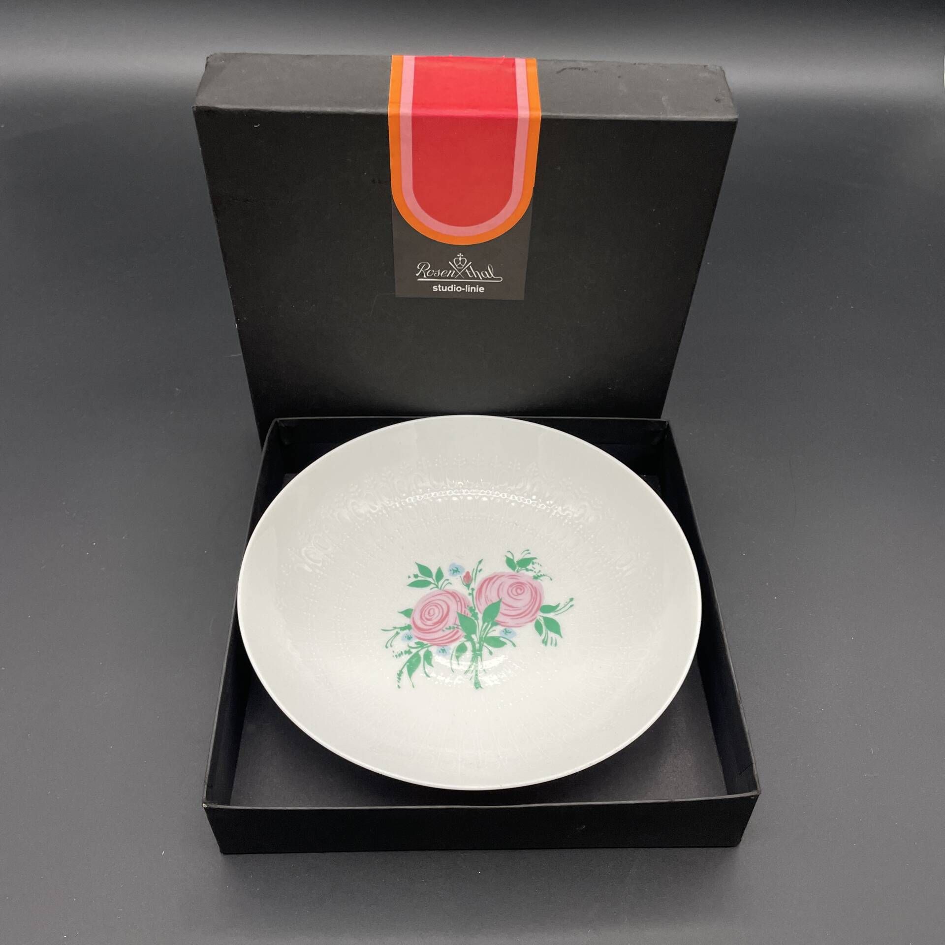 Rosenthal porcelain coupe Romanze Rosa Rose – relief decoration, wine