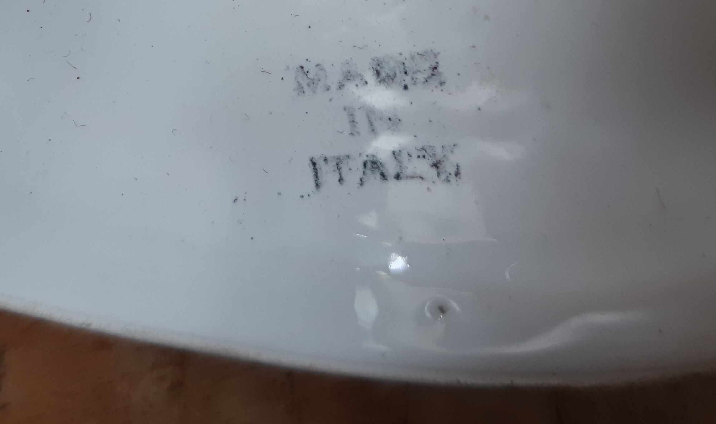 Braided basket of porcelain cherries, Bassano vintage 60s