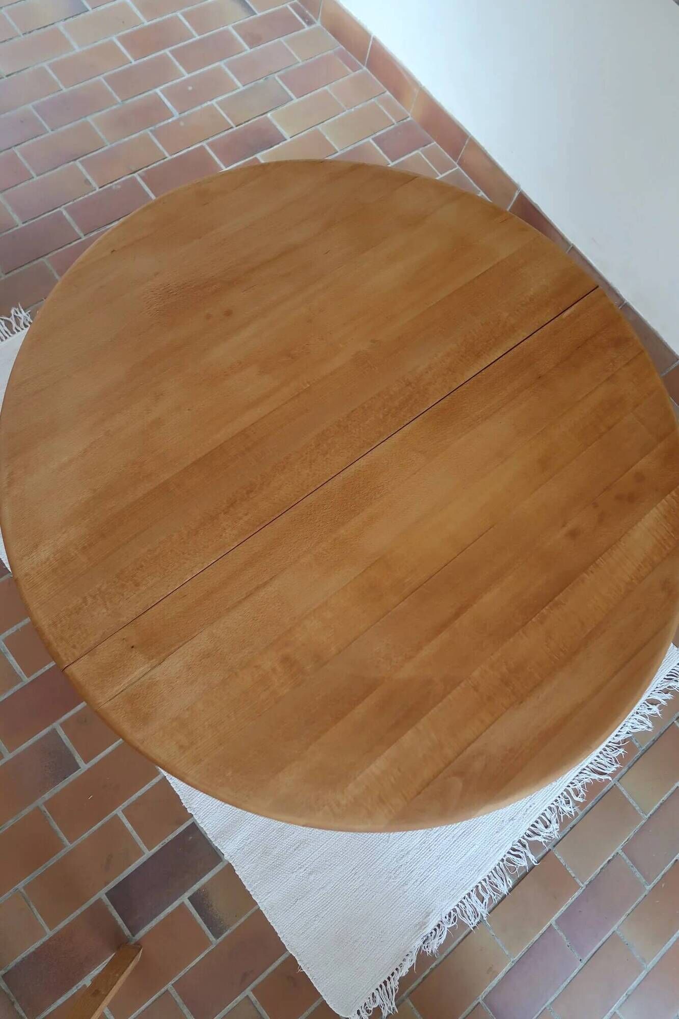 Table ronde extensible en hêtre massif, années 80