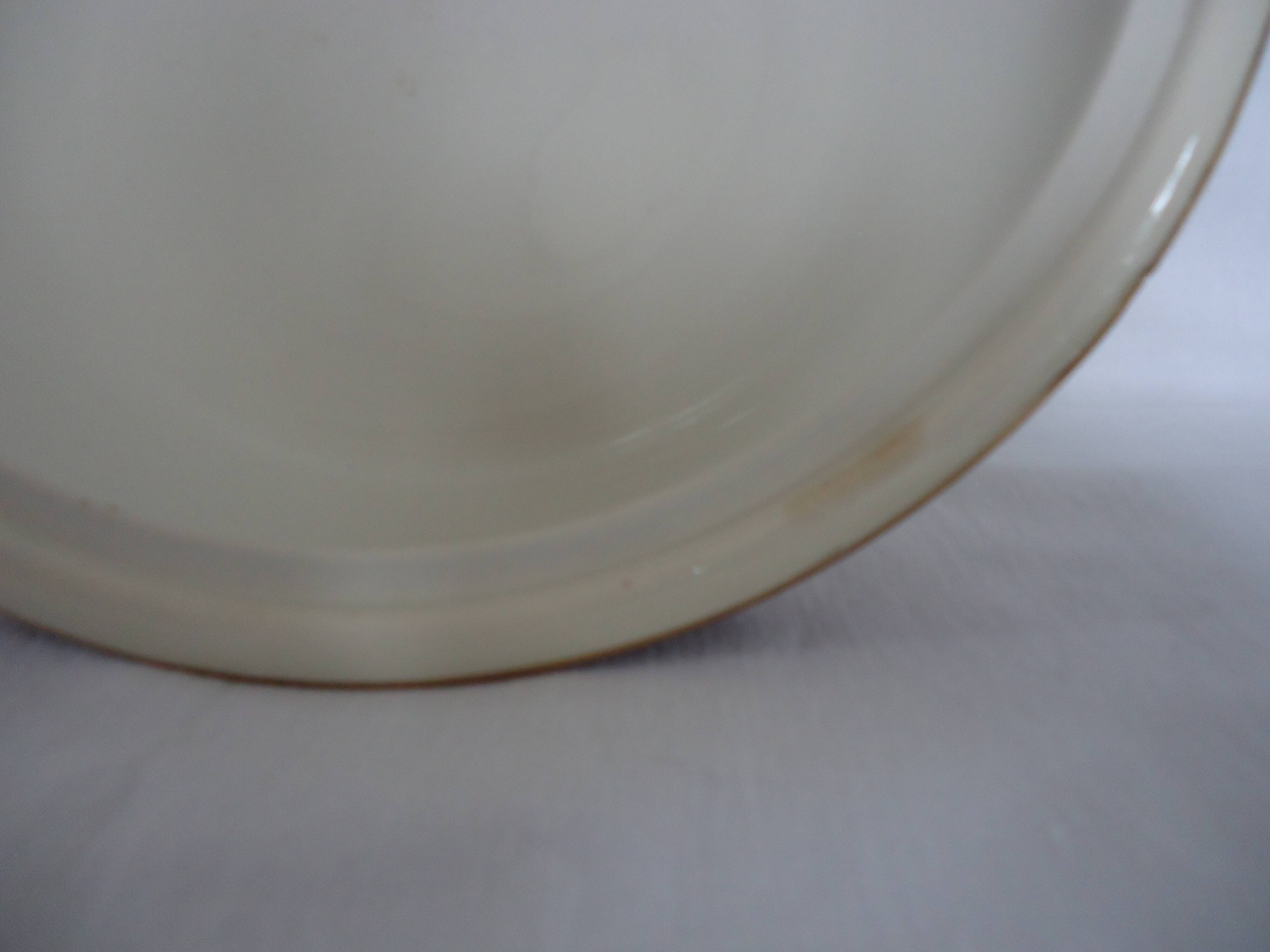 Opaque porcelain vegetable tureen/tureen from digoin sarreguemines, pasteur model