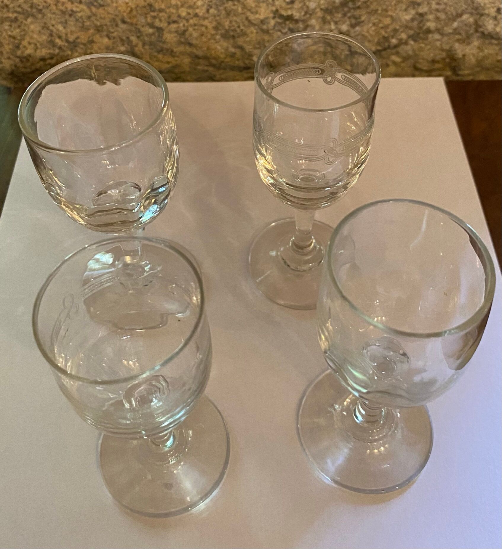 4 bistro glasses mismatched at the beginning of the XX century