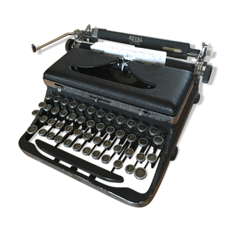 Machine à écrire portable Royal Deluxe dans son coffret