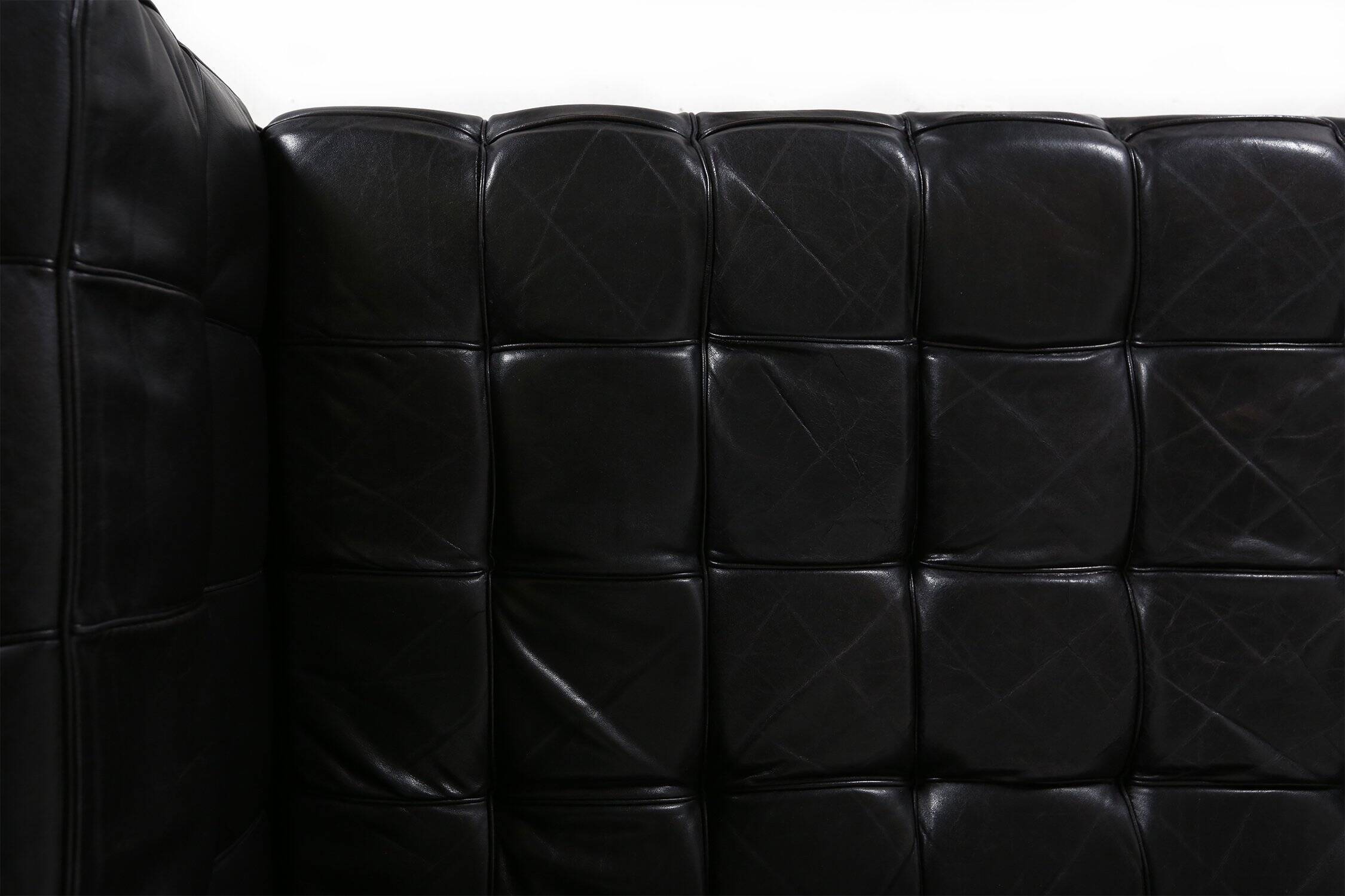 Canapé en cuir noir Kubus modèle "8020" par Josef Hoffmann pour Wittmann, Austr