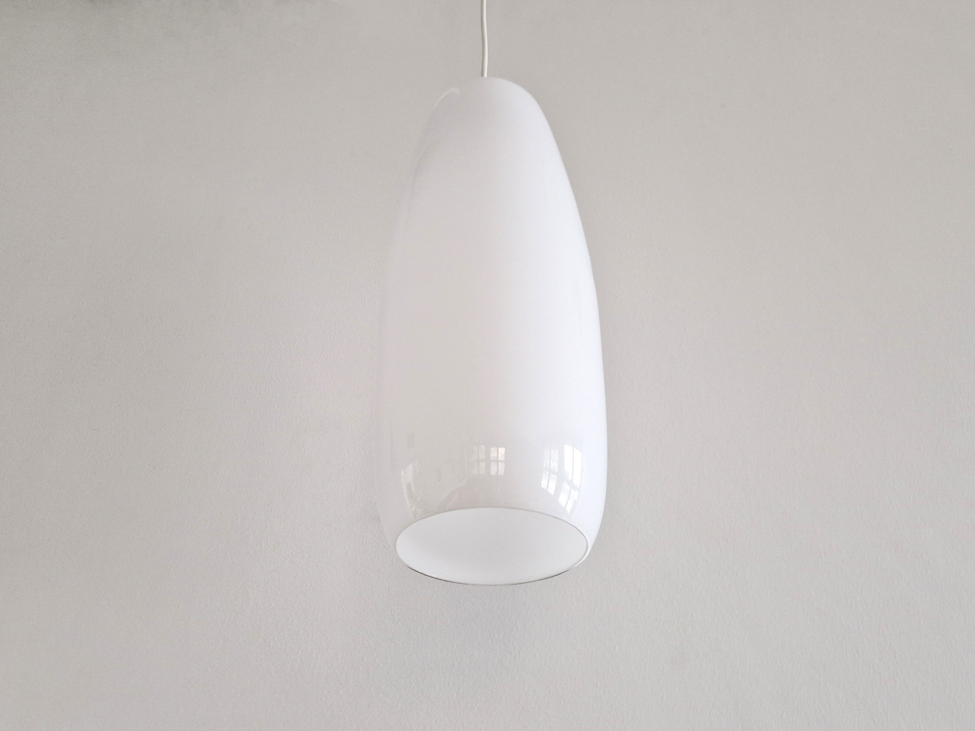 White Murano glass pendant lamp by Massimo Vignelli for Venini, Italy 1960's