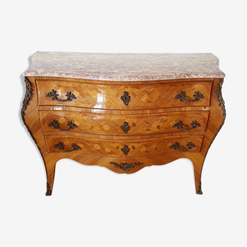 Commode de style Louis XV bronze et marbre rose