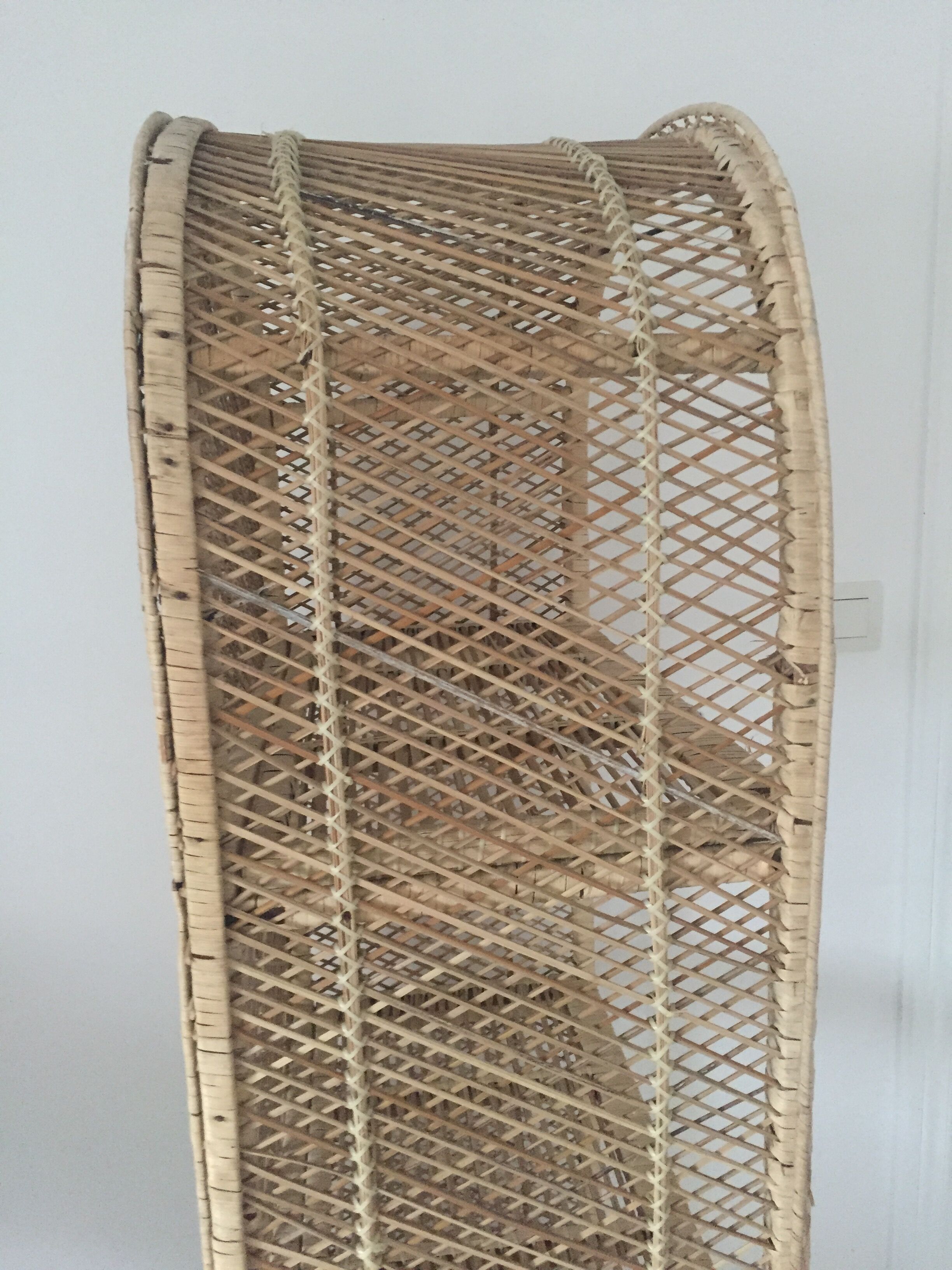 Wicker shelf