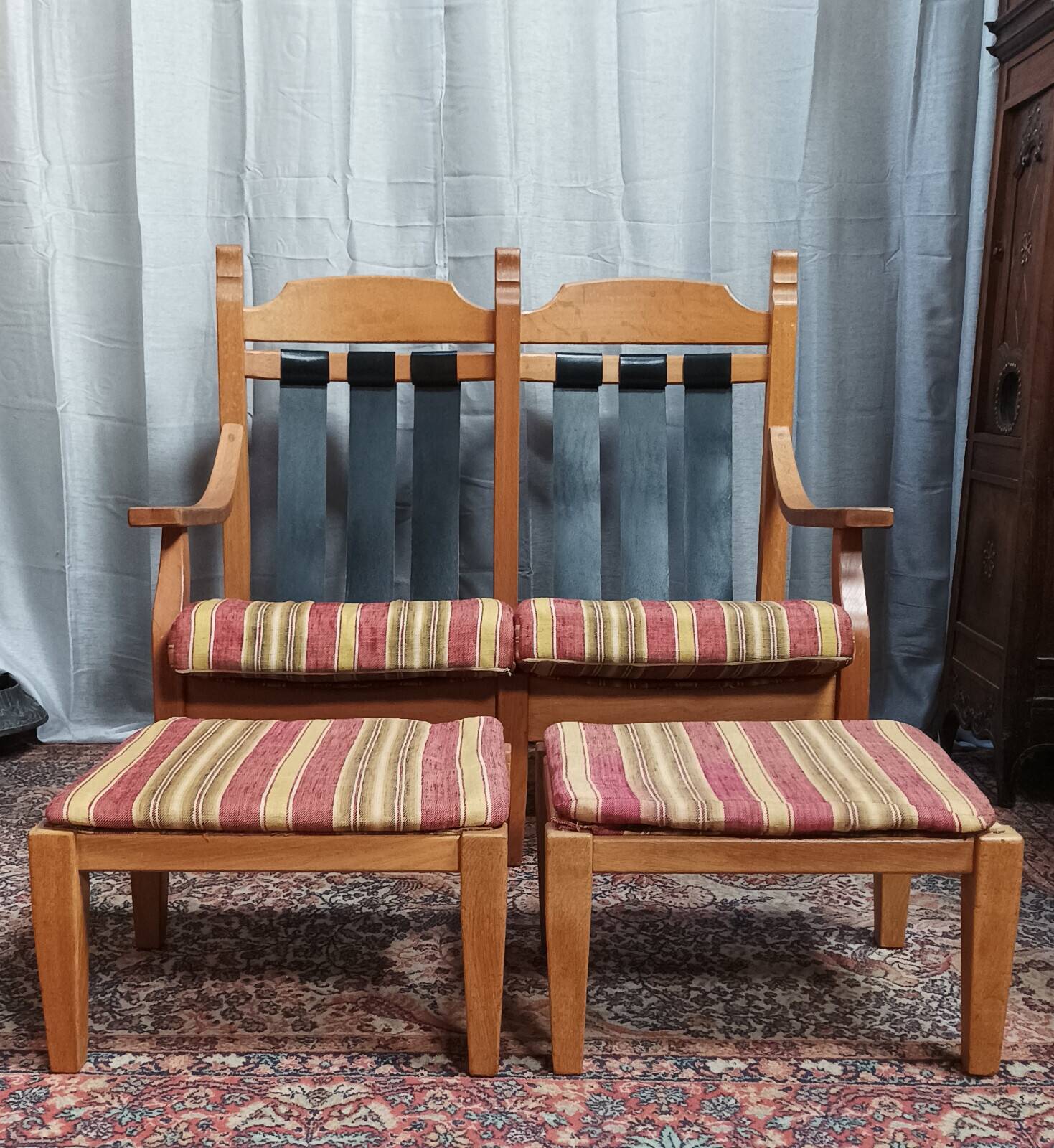 Banquette vintage 2 places et repose-pieds en chêne