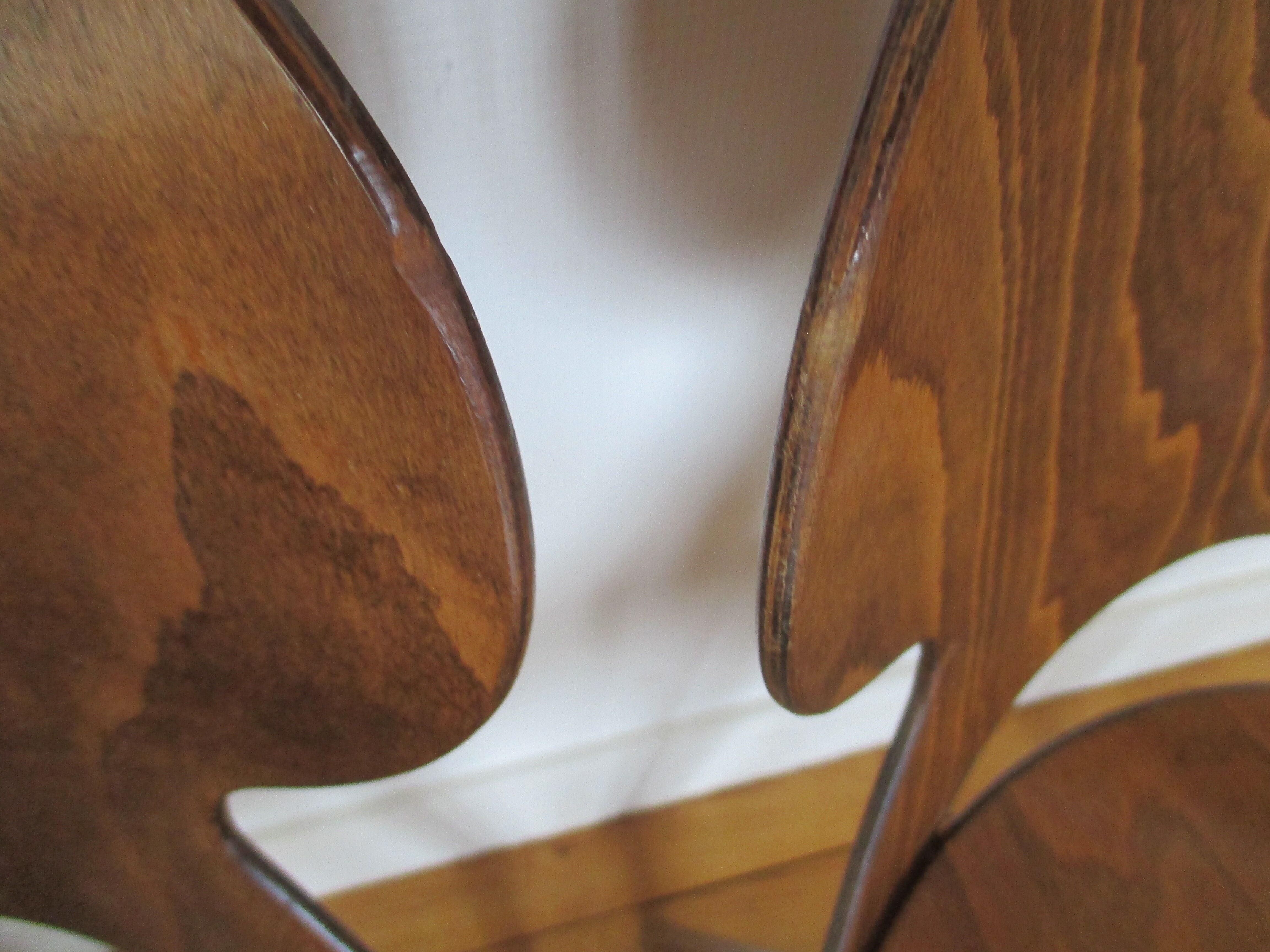 3 Trefle Bistrot Baumann chairs