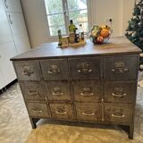 Meuble de métier en métal