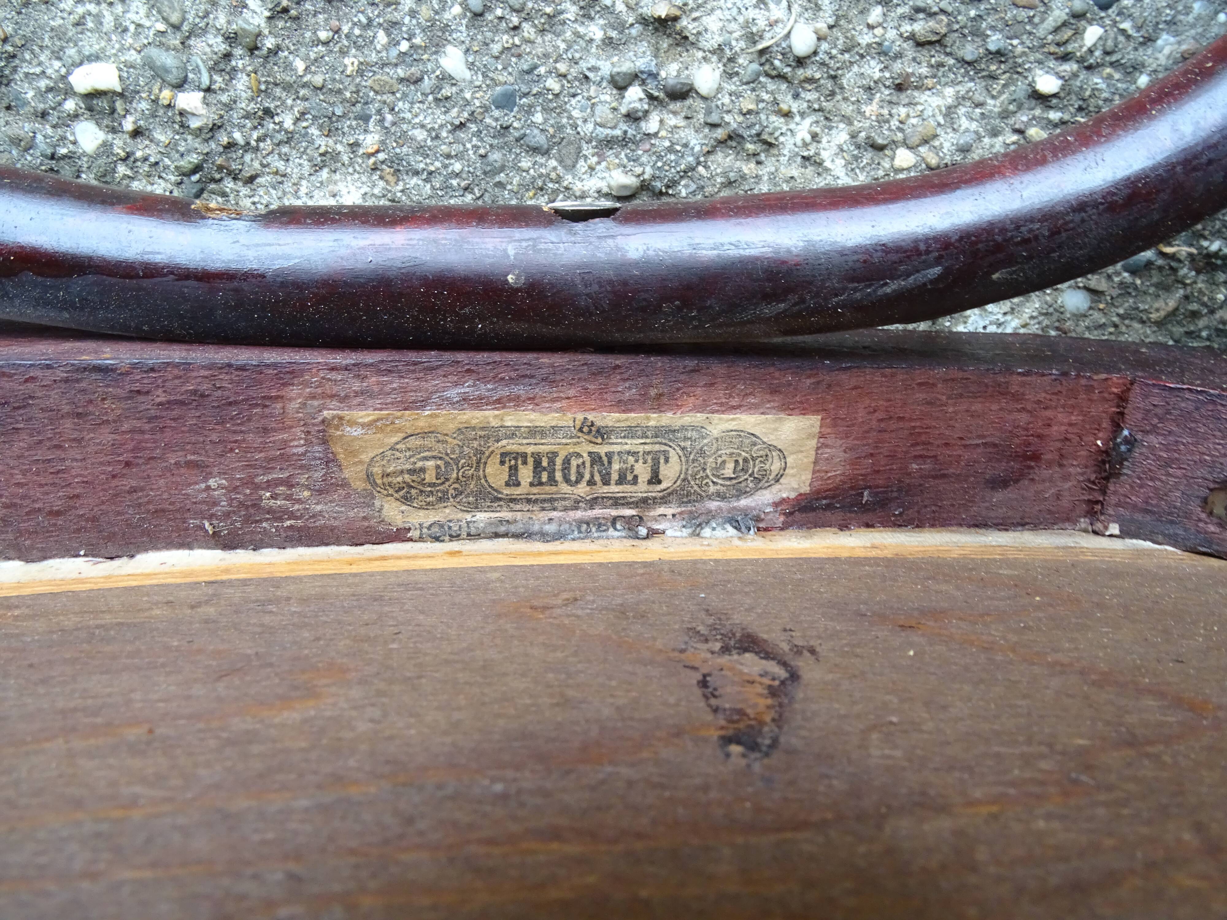 Chaise bistrot Thonet n°55 vers 1925 assise bois