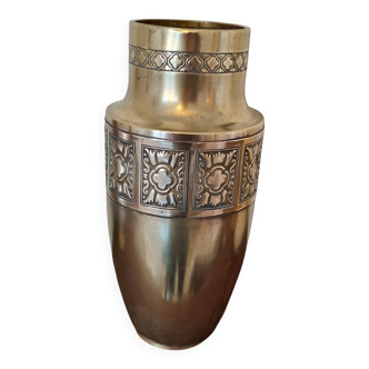 Copper vase and engraving