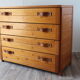 Commode vintage en pin massif et cuir, 1970