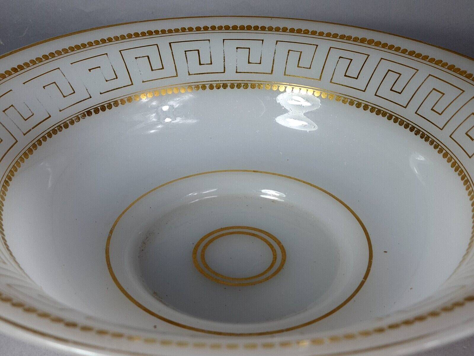 Centerpiece or opaline basin 19th century Greek decor, 33 cm. Very good condition. SBZ