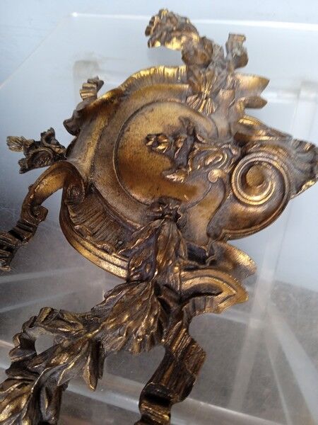 Pediment ornament gilded bronze furniture st Louis XV