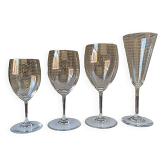 Lot de 31 verres à pied en Cristal signés Baccarat