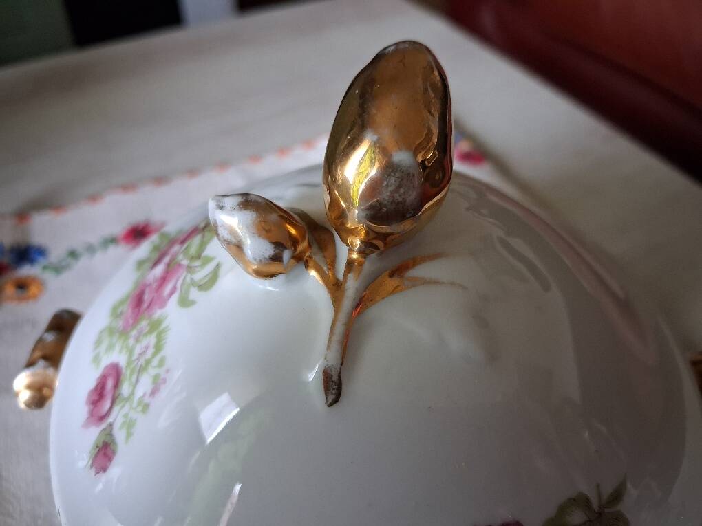 Antique porcelain sweet box from Limoges - William Guérin